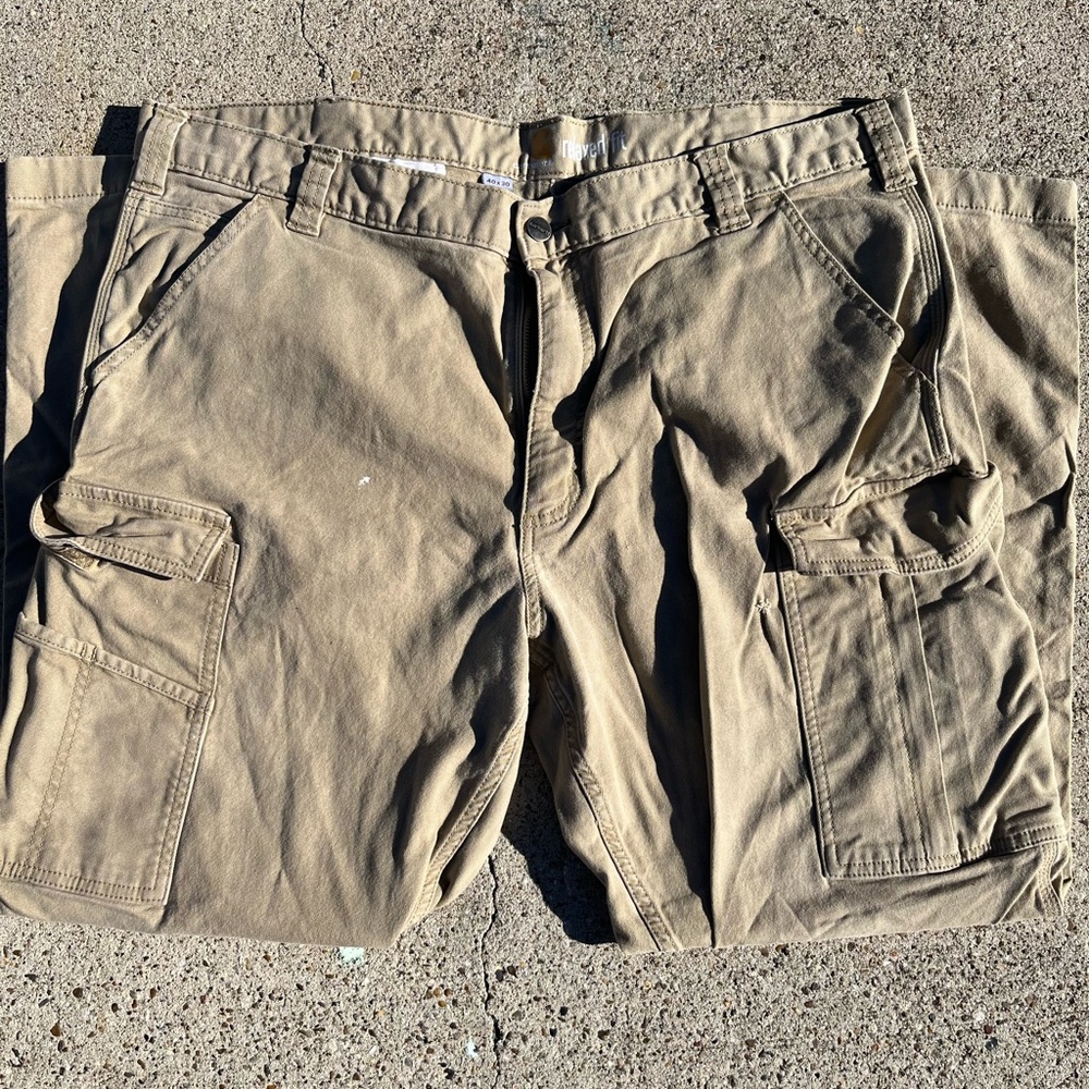Carhartt 40x30 cargo pants
